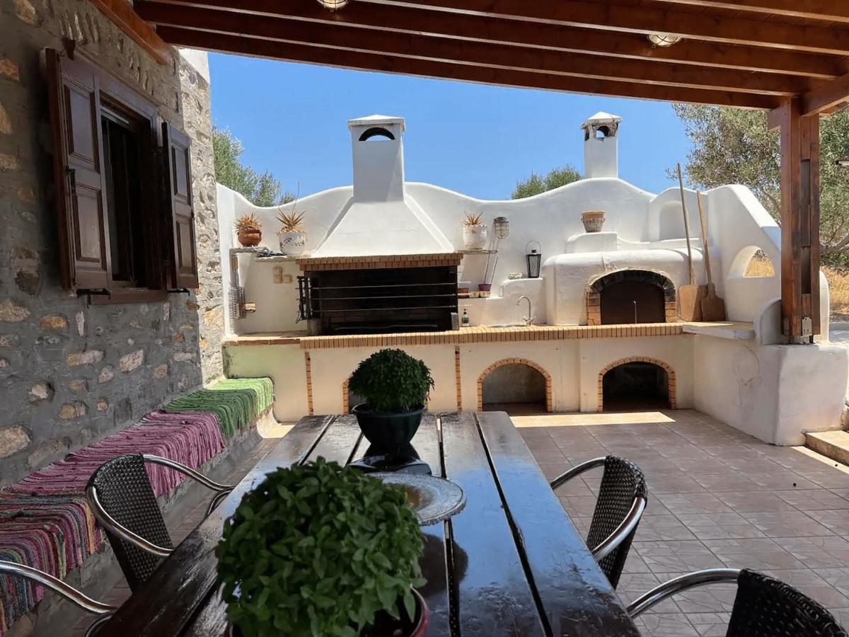 Πέτρινο Εξοχικό Σπίτι Στη Σύρο Agros  Kültér fotó